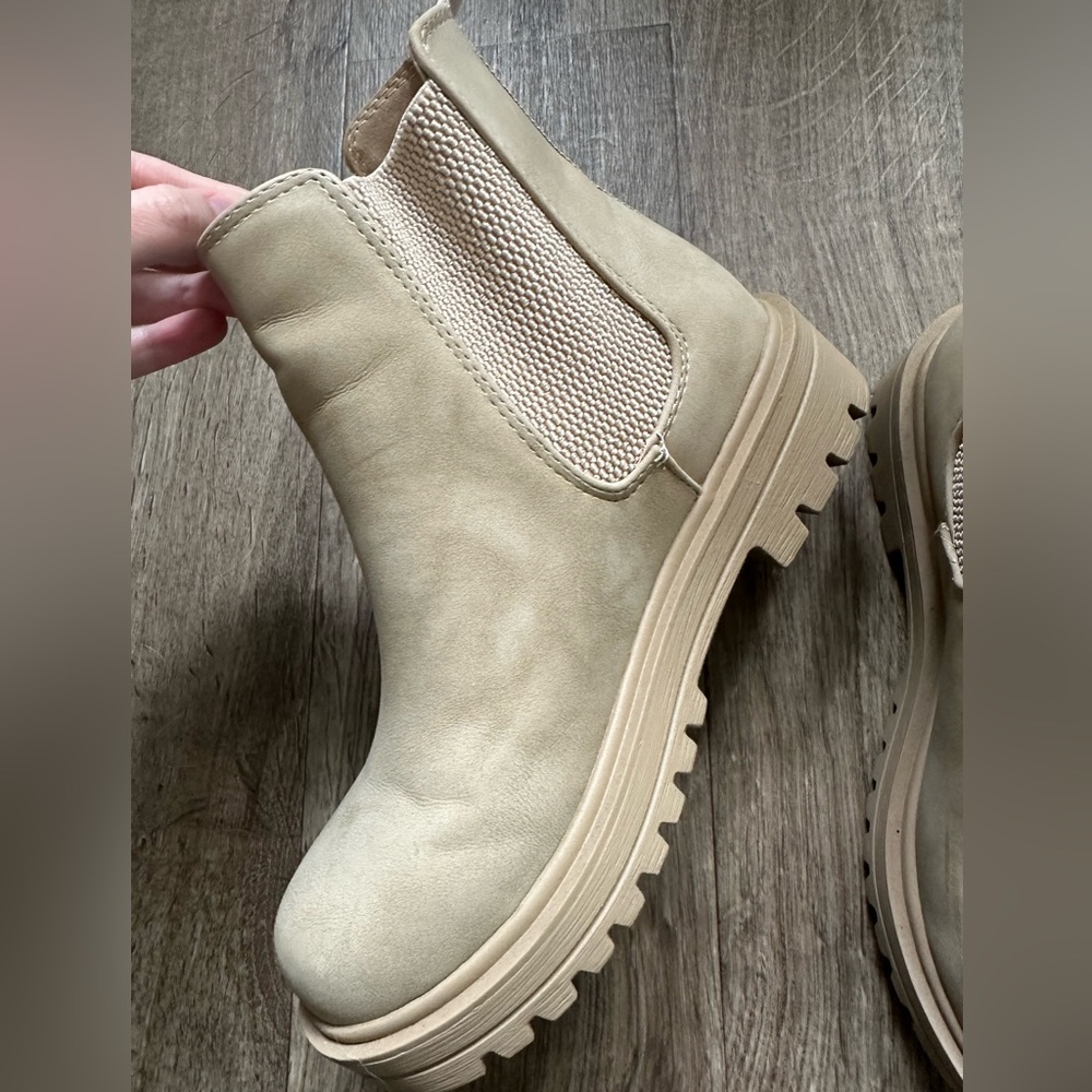 Beige Soda brand Chelsea boots- great condition